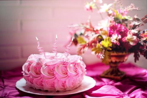 cake-2338813 1920
